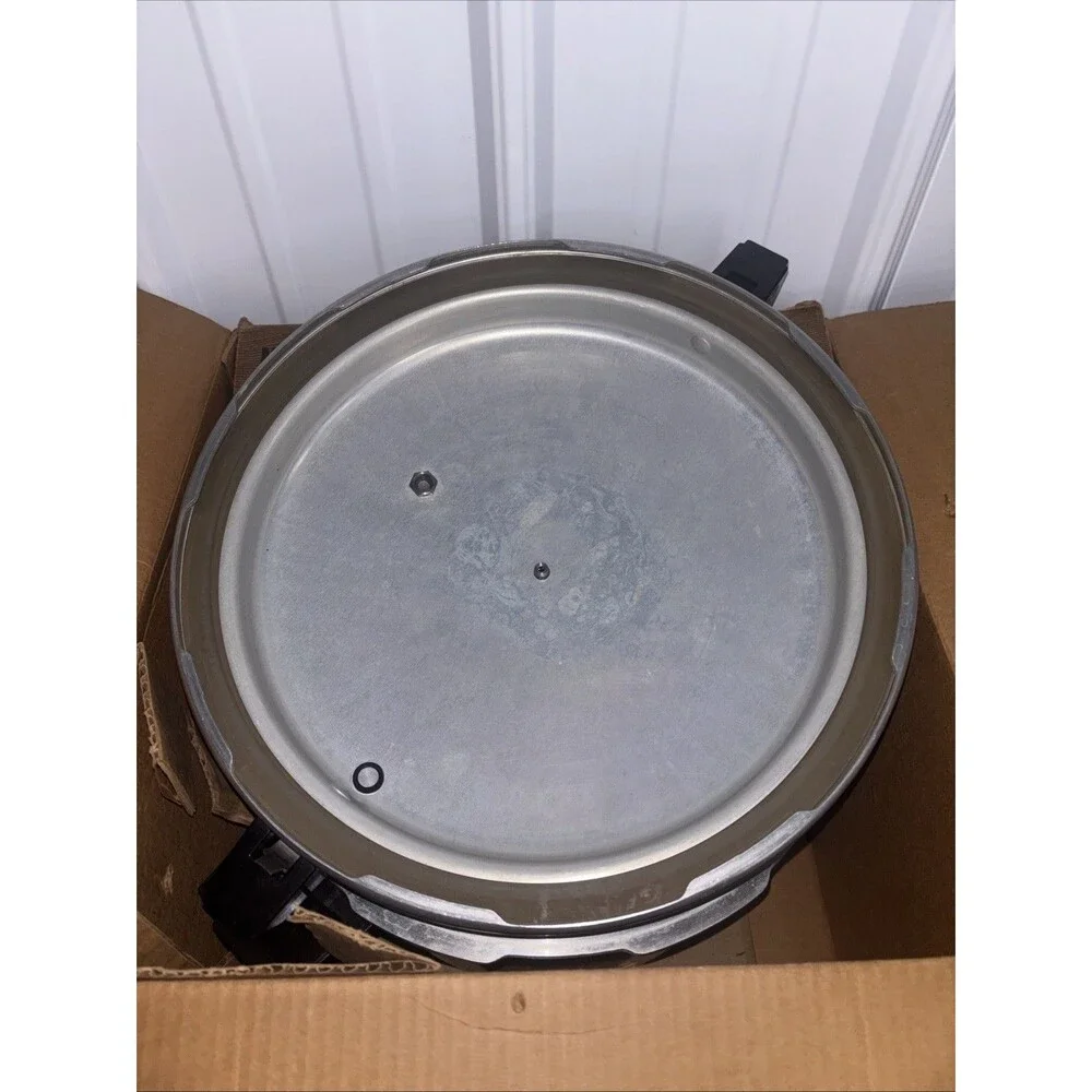 Vintage Mirro M-0512 12 Qt Aluminum Pressure Cooker Canner w/ Box & Parts USA